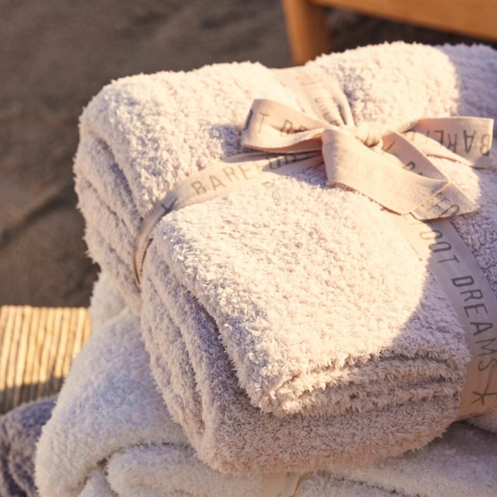 New Barefoot Dreams CozyChic Throw Blanket